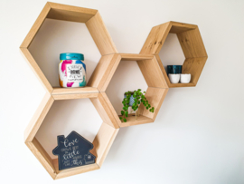Eikenhouten Hexagons met kunstgroen achterwand