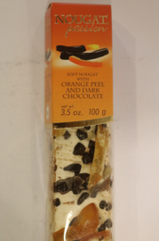 Zachte nougat met sinaasappelschil en pure chocola