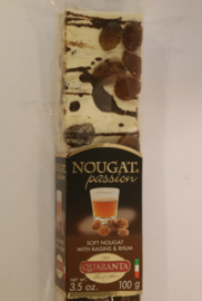 Zachte nougat met rozijnen en rum