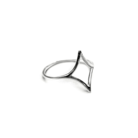 Emily ring ♢ small diamond silver