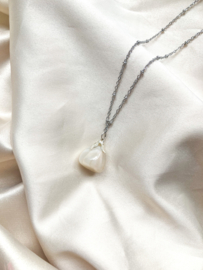 Gemstone necklace ♡ maan trommelsteen