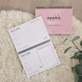 Oppasboekje | roze