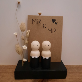 Bruidspaar  poppetjes hout  MR & MR