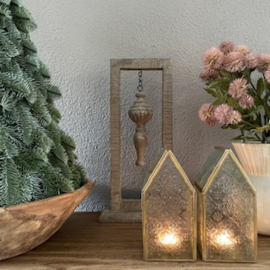 Houten (raam)decoratie