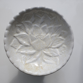 Geurbrander Lotus keramiek off white