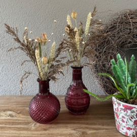 Set 2 vaasjes en kandelaar  van glas rood incl.bloemetjes
