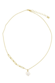 Ketting met gouden parel