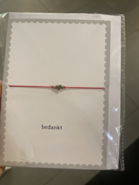 Zusss kaartje met armbandje hartje BEDANKT- rood
