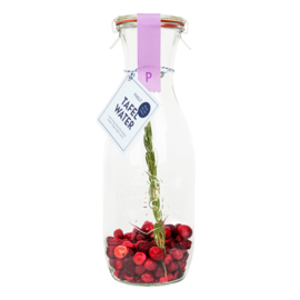 Pineut Tafelwater Kers cranberry rozemarijn