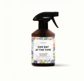 TGL roomspray 500ml:  one day at the time