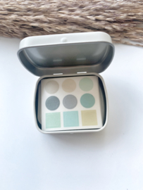 MU Blikje met stickertjes no 4