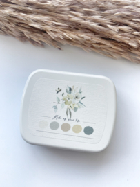 MU Blikje met stickertjes no 4