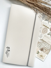 Seal Pocket File Ecru