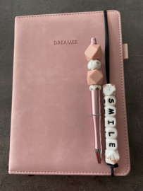 Setje balpen + notitieboekje roze “ smile”