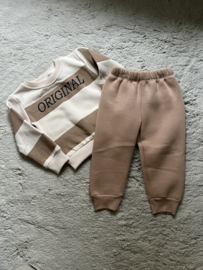 Bruin gestreept setje