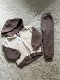 Bruin setje met capuchon