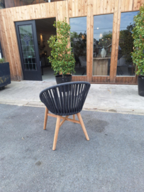 Aru chair