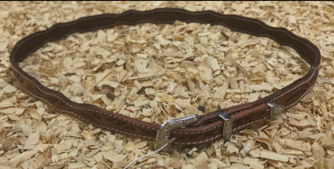 Cowboy hoed hatband scalloped leaf