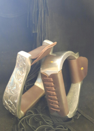 Engraved aluminium westernbeugels dark