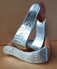 Engraved aluminium westernbeugels