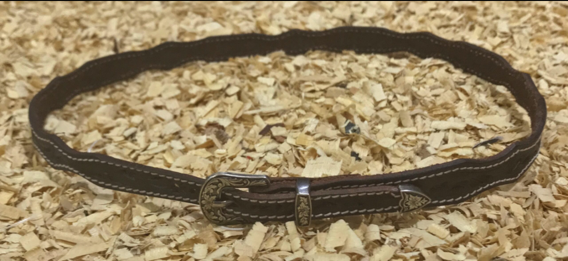 Cowboy hoed hatband scalloped leaf