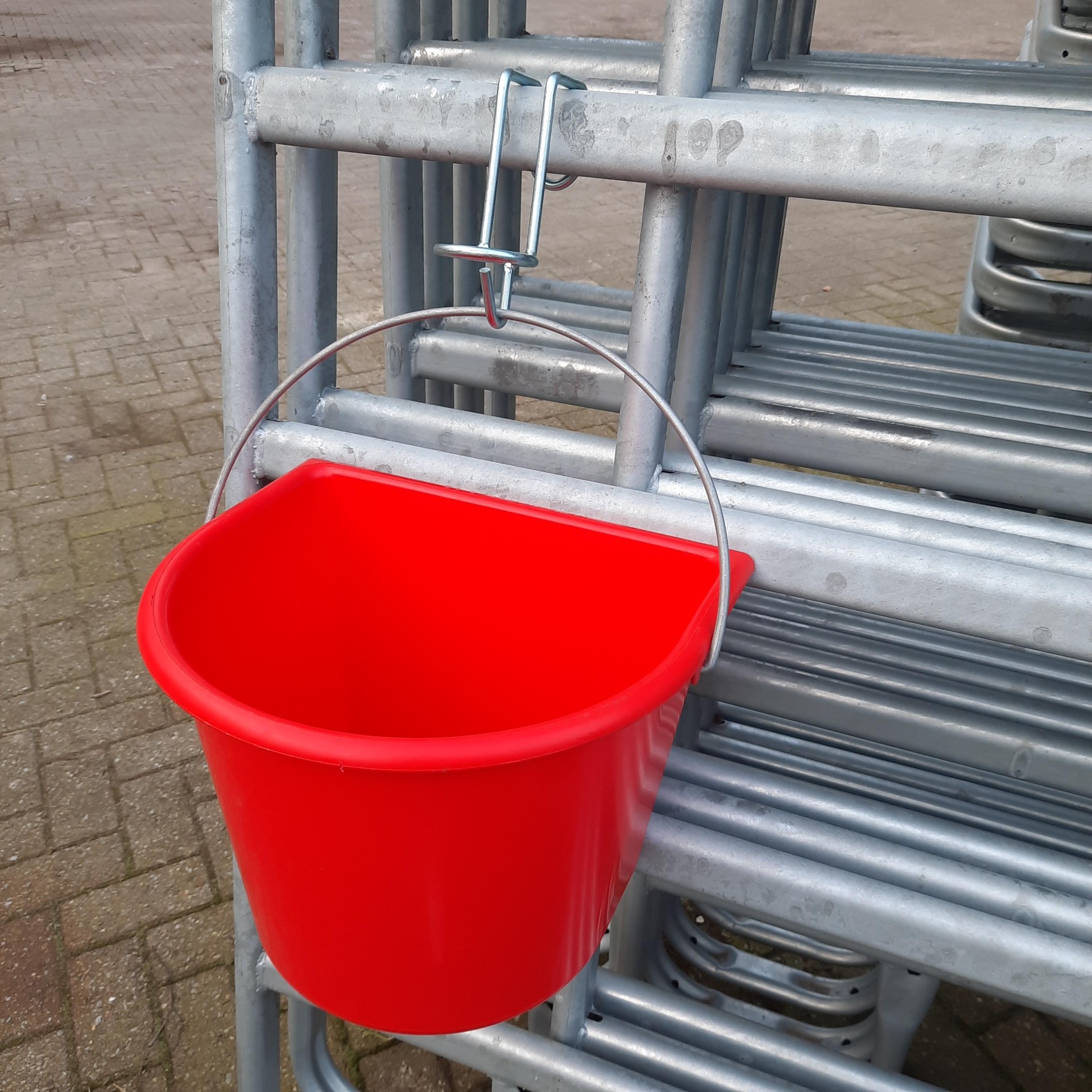 GVR bucket hook