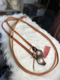 Cattleman's reins met concho's