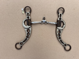 Brown steel show bit met linked mouth