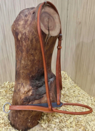 Tiedown noseband van rondgenaaid leer
