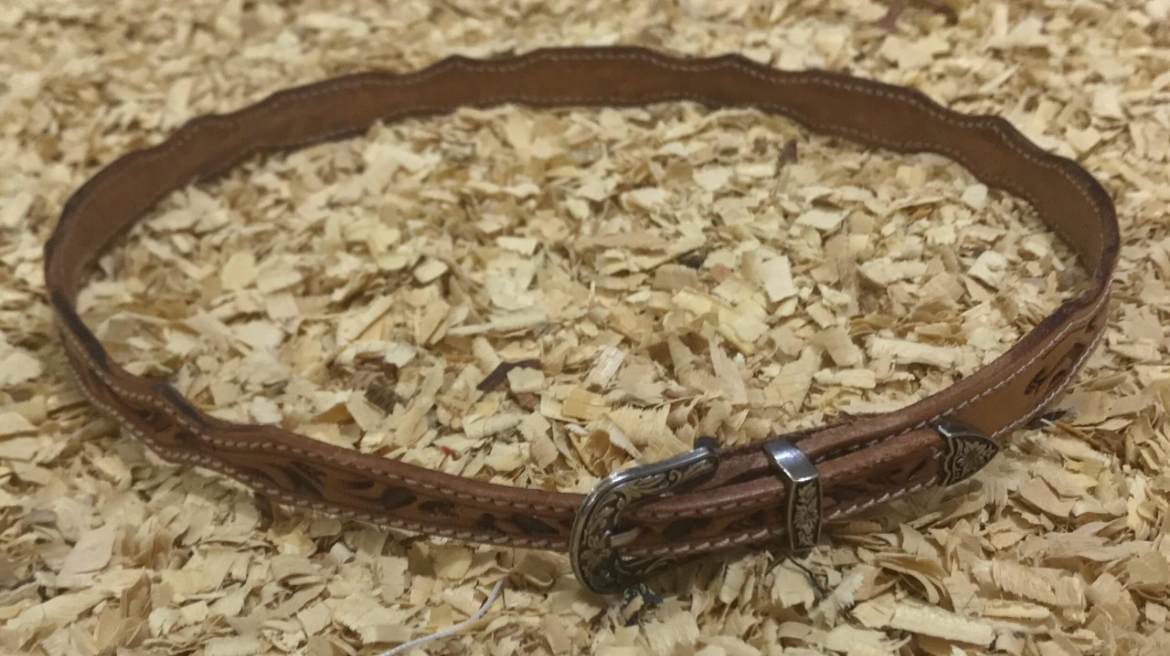 Cowboy hoed hatband scalloped leaf