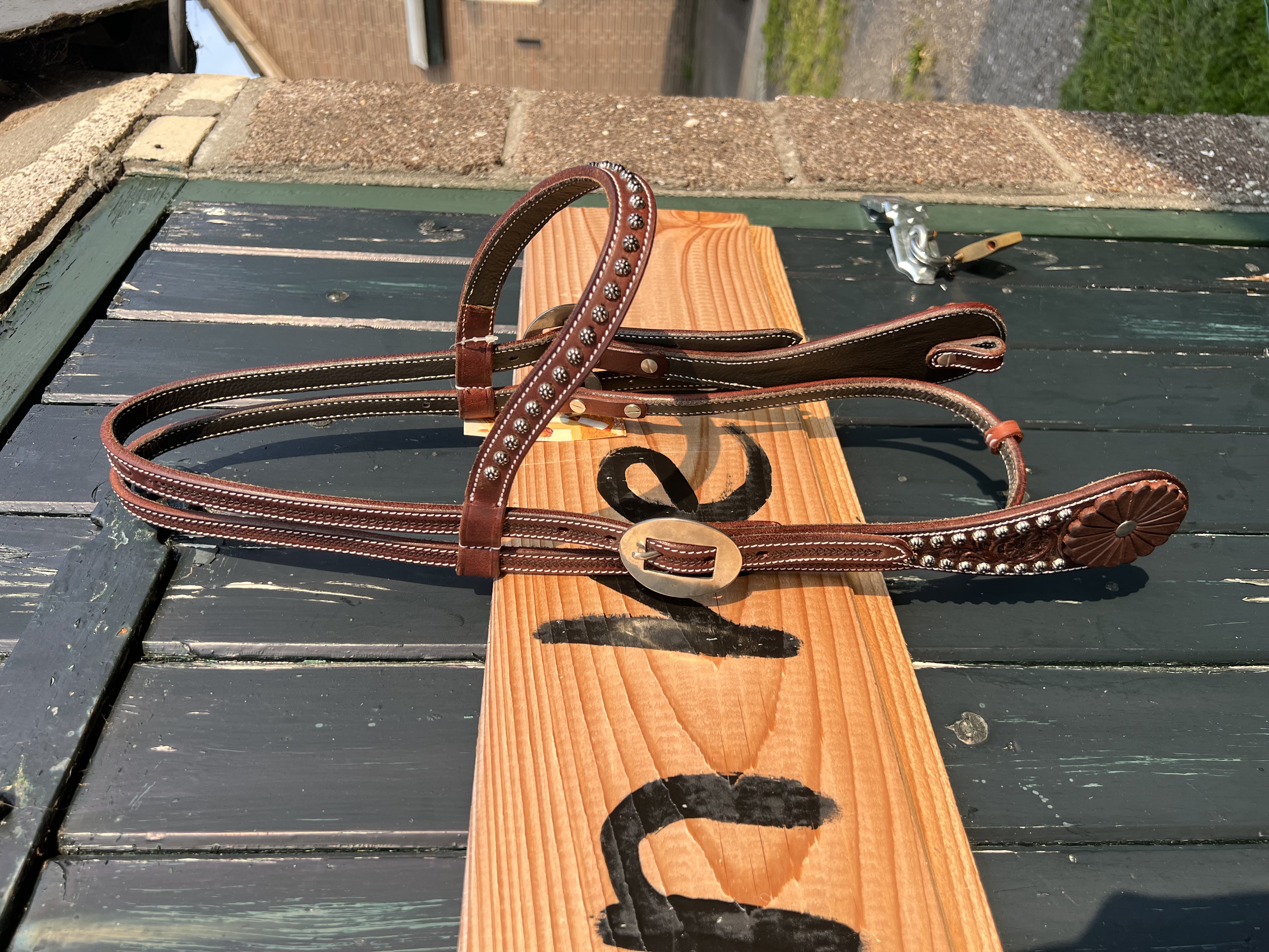 Western showhoofdstel studs