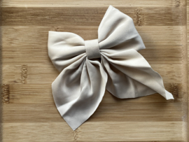 Grote strik beige