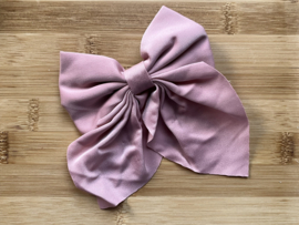Grote strik roze