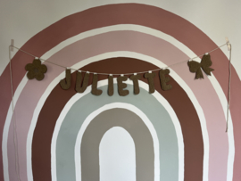 Beige teddy op taupe vilt