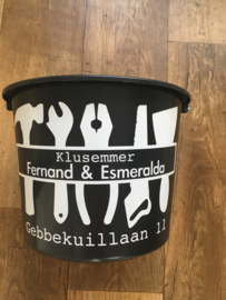 Klusemmer met gereedschap