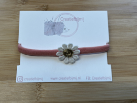 Witte bloem met goud