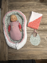 Poppennestje/omslagdoek/slab