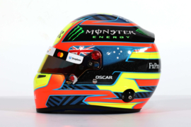 Oscar Piastri – 2026 Season Mini Helmet