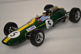 Jim Clark Lotus Ford Typ 33 race car British Grand Prix 1965 season