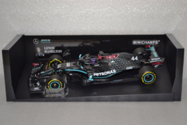 Lewis Hamilton Mercedes AMG petronas MGP-W11 race car Styrian Grand Prix 2020 season