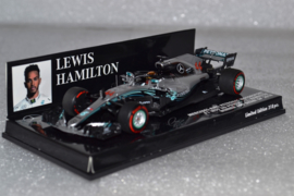 Lewis hamilton minichamps 2018 cheap