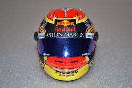 Alexander Albon  Red Bull Honda helmet 2020 season