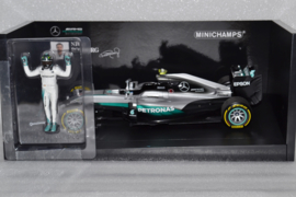 Nico Rosberg Mercedes AMG Petronas MGP-W07 Race Car Abu Dhabi Grand Prix 2016 Season (Standing Firgure)