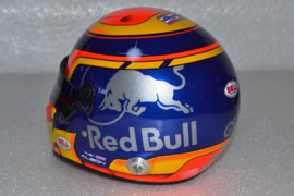 Alexander Albon Scuderia Torro Rosso helmet 2019 season