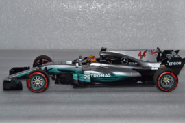 Lewis Hamilton Mercedes AMG Petronas MGP-W08 race car Mexican Grand Prix 2017 season