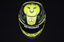 Lewis Hamilton Mercedes AMG Petronas mini helmet 2022 season