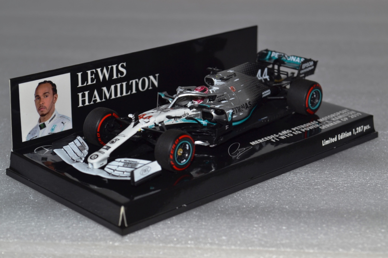 miniature 1/43 racing point f1 rp19, minichamps –