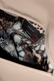 Oria nude vinyl handtas