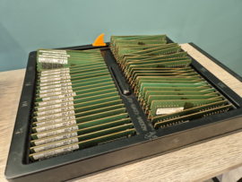 10x 16GB DDR4 2400/2666Mhz