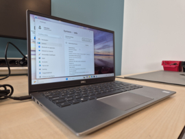 Dell 3301 | i5 8265U, 8GB DDR4, 256GB NVME | 13" Touch!